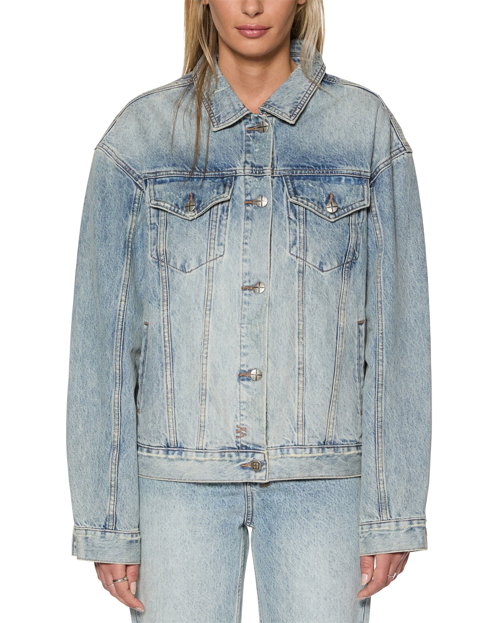 TOPS_OVERSIZEDJACKETKARMA_1411_2048x.jpg