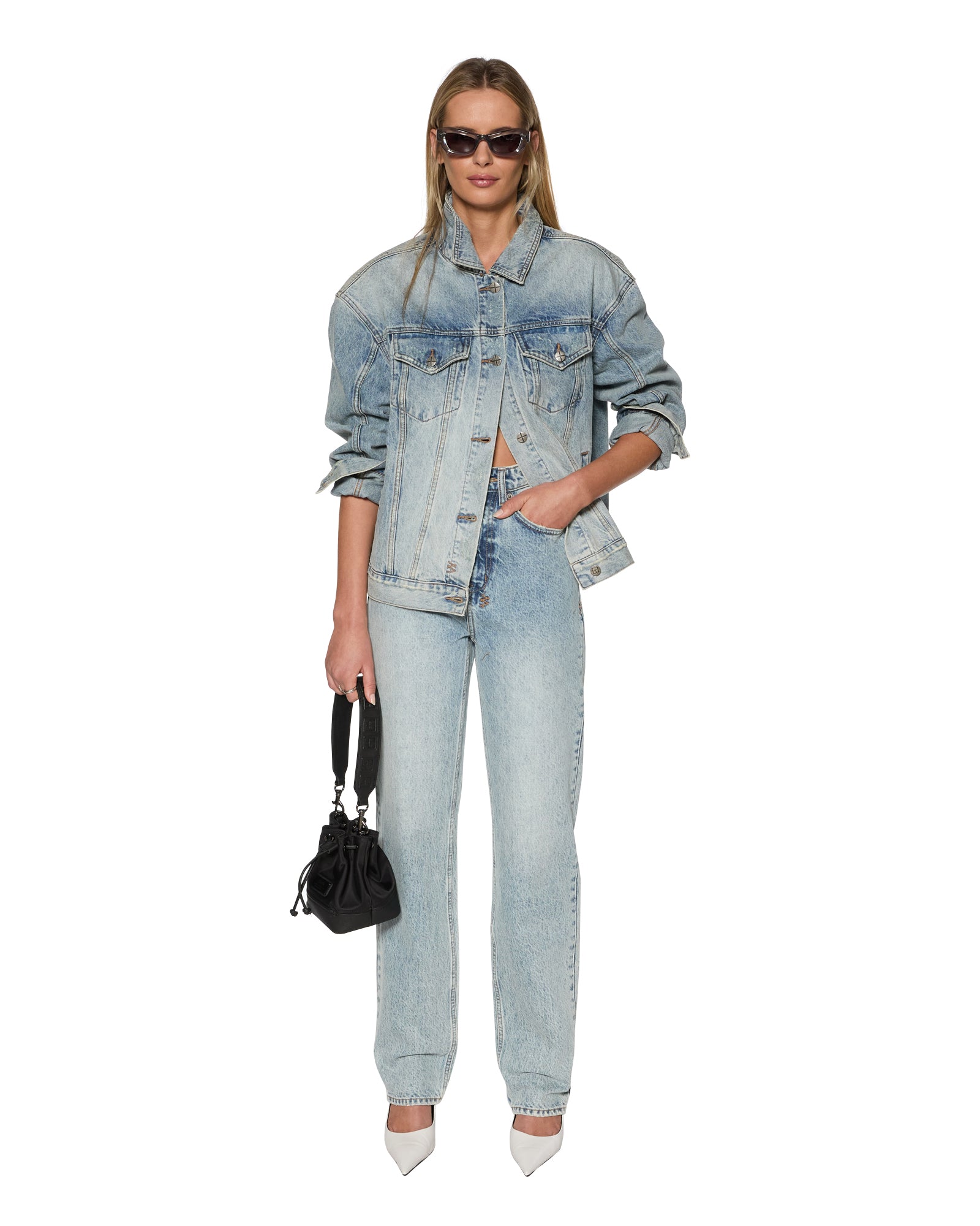 TOPS_OVERSIZEDJACKETKARMA_1433_2048x.jpg