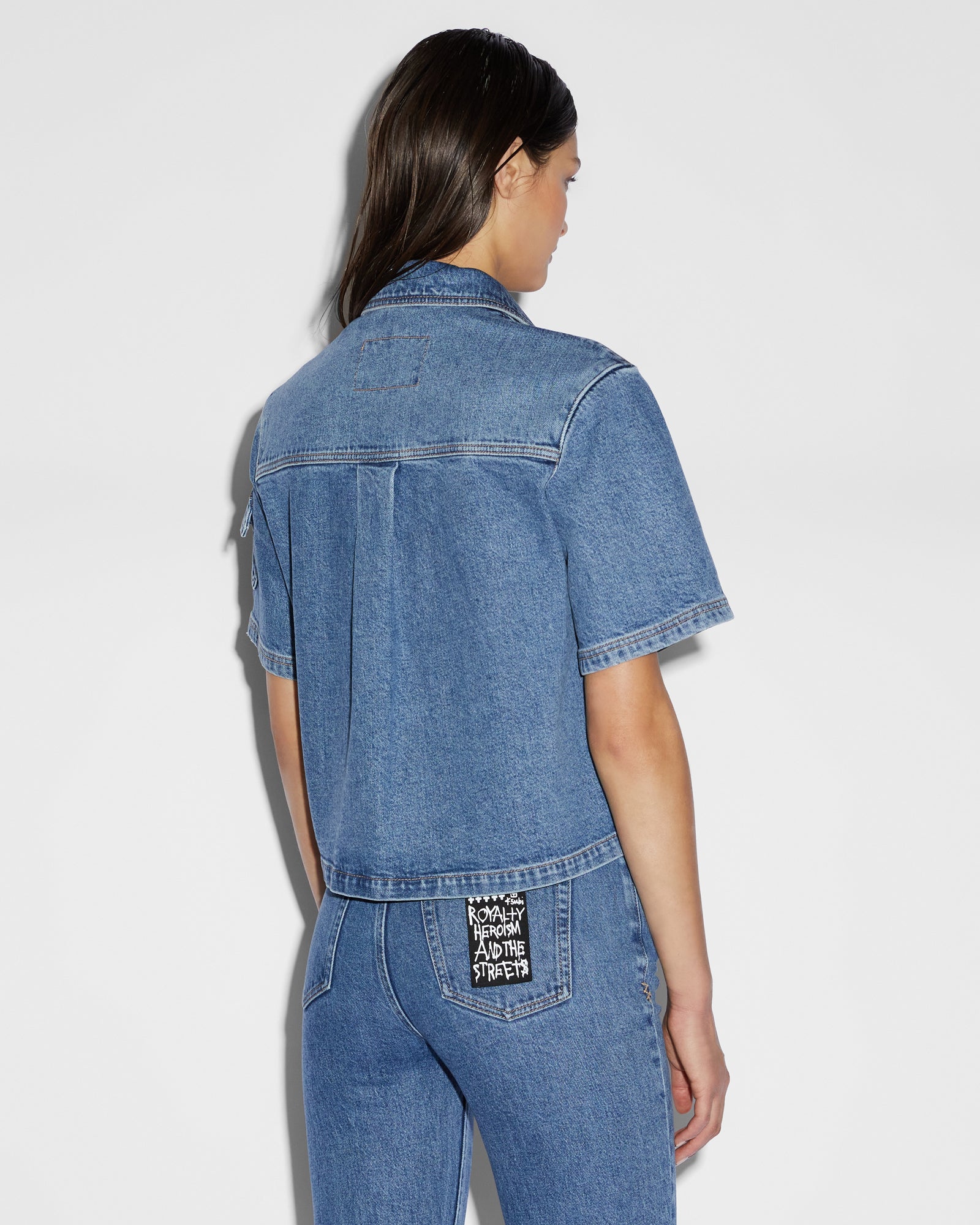 TOP_CARGOSSSHIRTHERITAGE_993_2048x.jpg