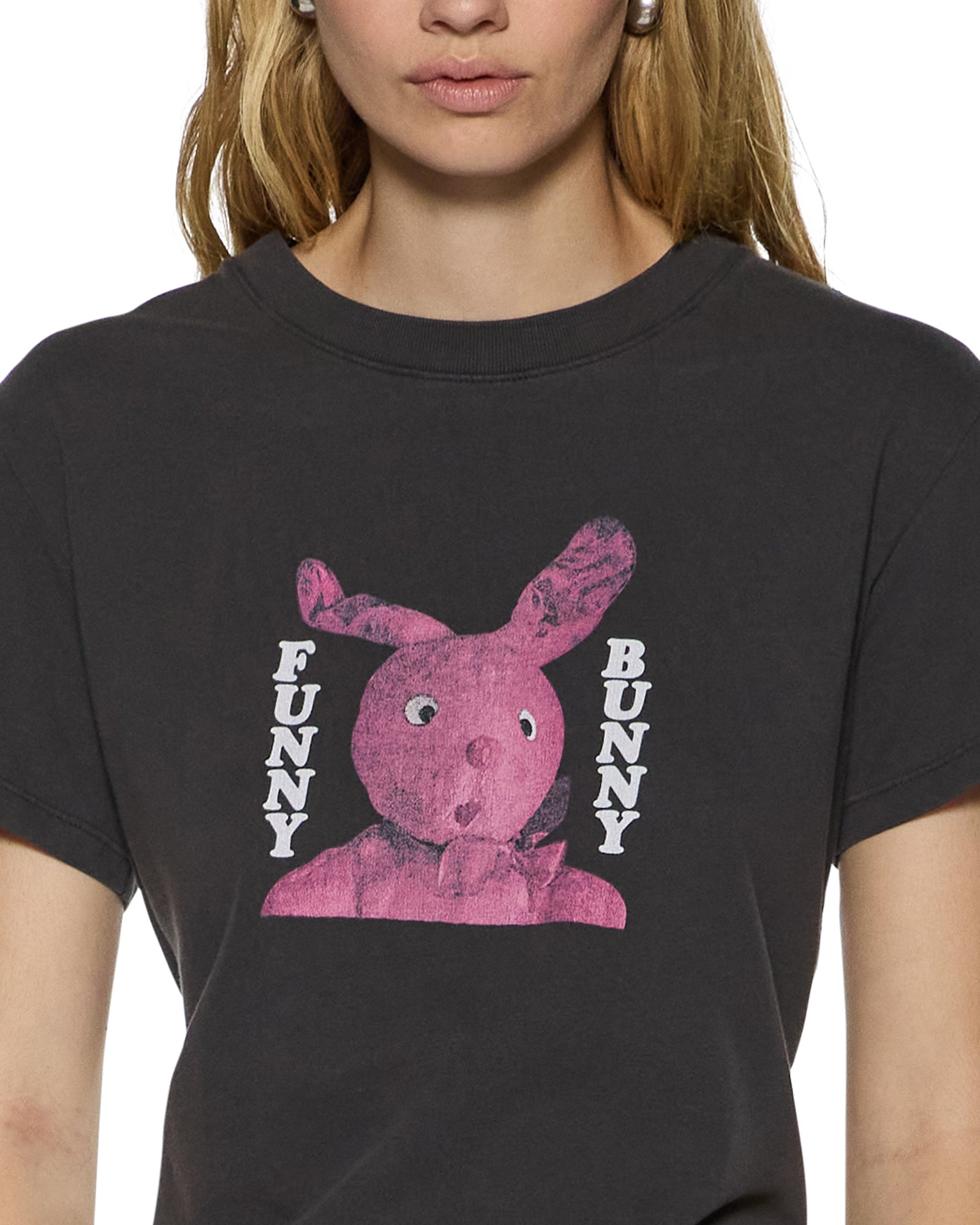 TOP_FUNNY_BUNNY_1078_2048x.jpg