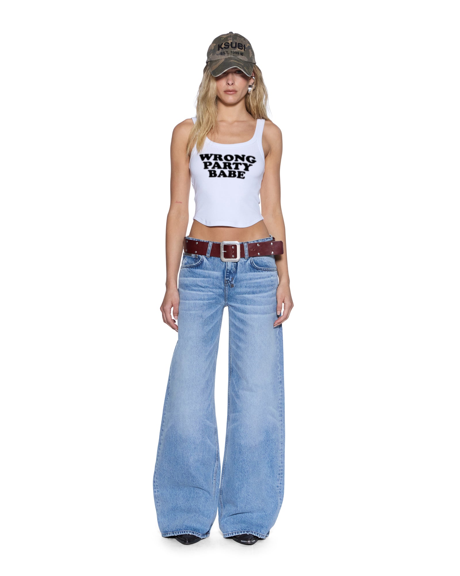 TOP_sloganchloetankwhite_1224_1_2048x.jpg