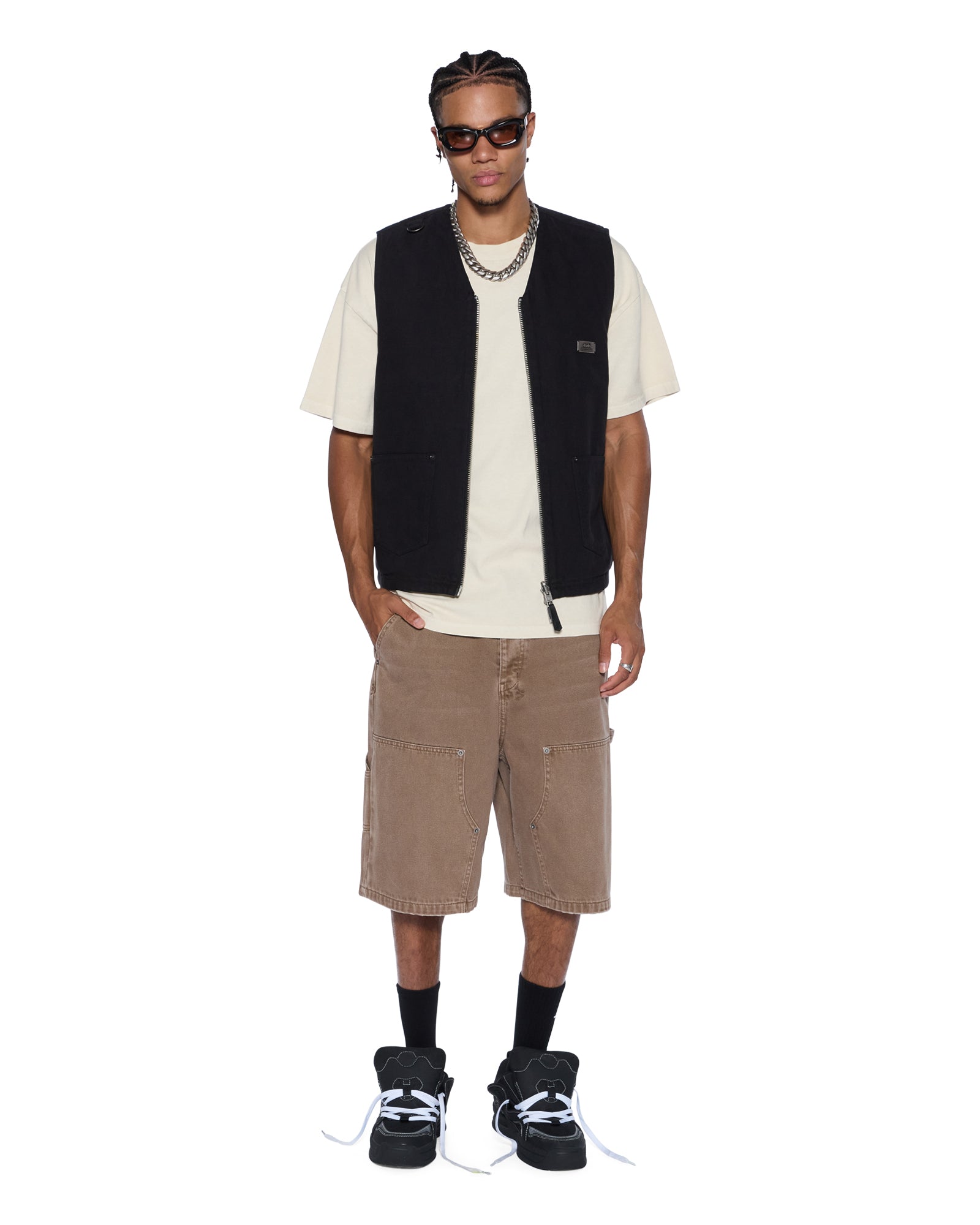 VEST_BATTLERVESTBLACK_818_2048x.jpg