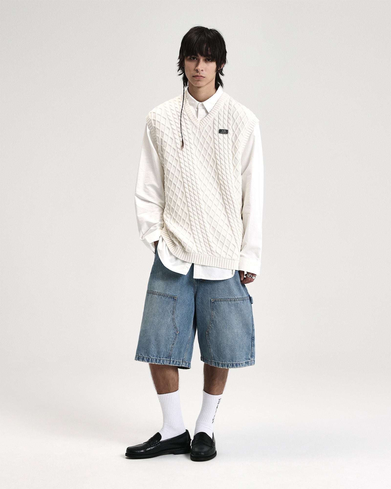 VEST_TURNCABLEKNITVESTVINTAGEWHITE_472_6b780bf2-92c4-4629-aae3-86da6f8105c8_2048x.jpg
