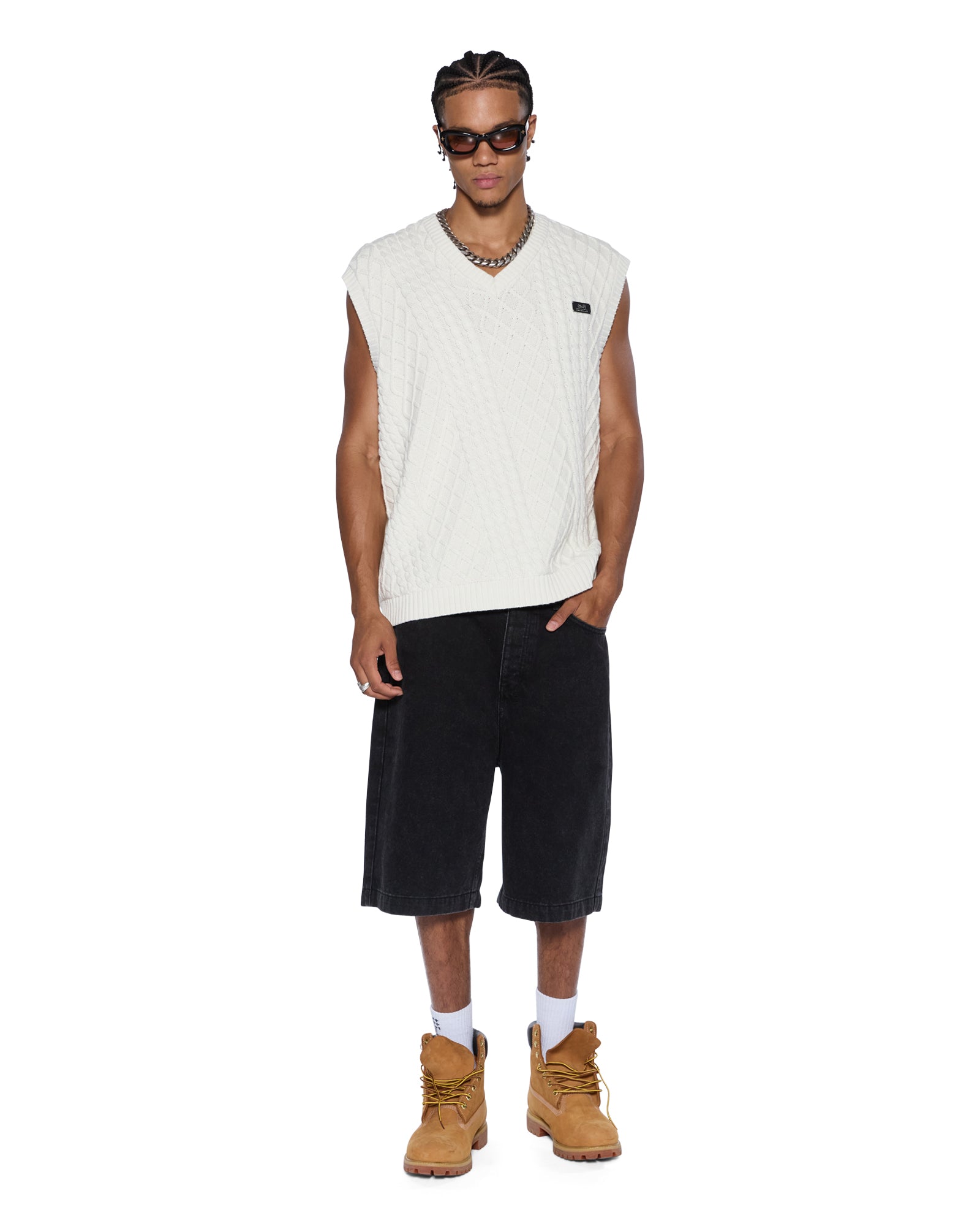 VEST_TURNCABLEKNITVESTVINTAGEWHITE_497_2048x.jpg
