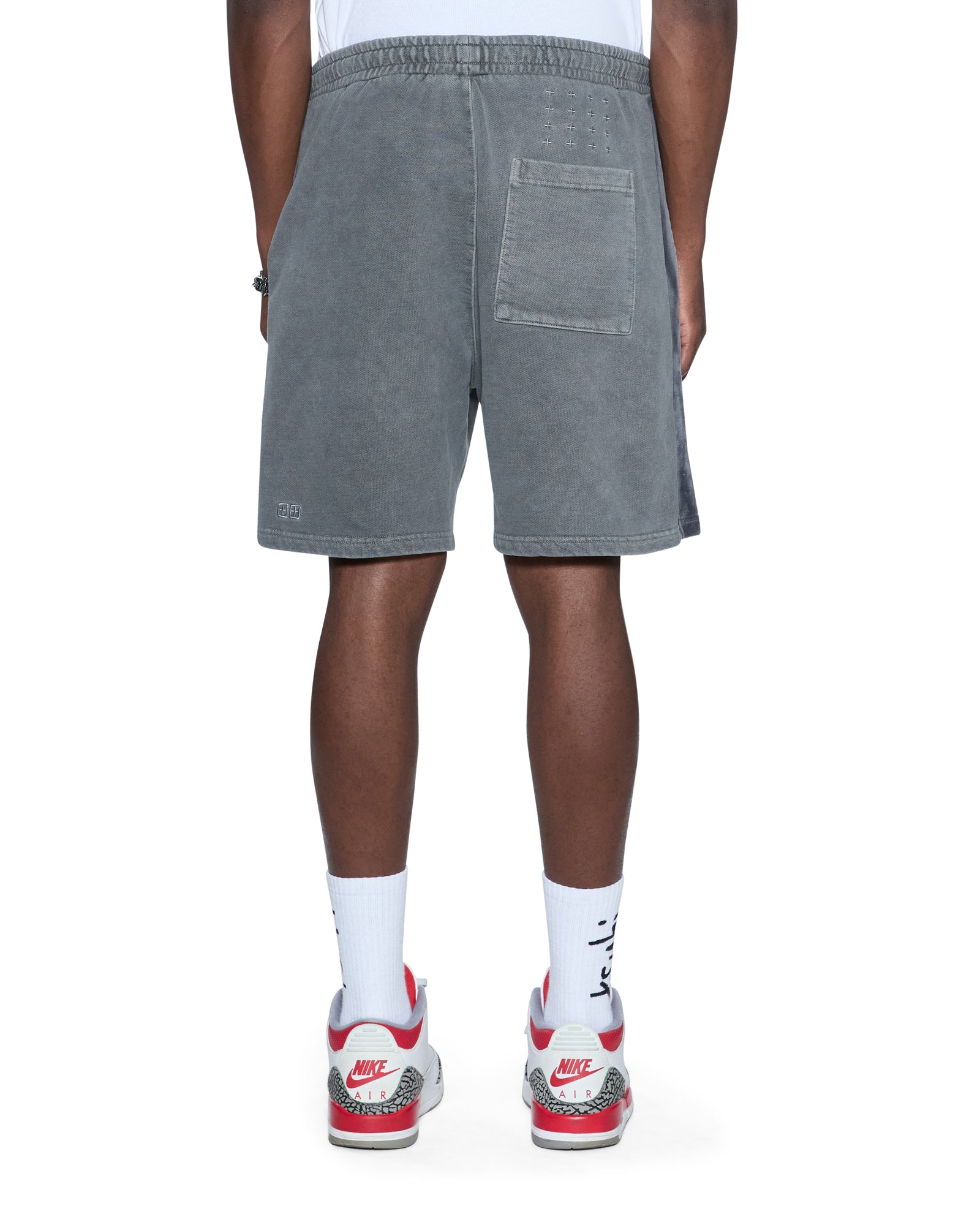 WALKSHORTS_4X4REVAMPTRAKSHORTCHARCOAL_630_2048x.jpg