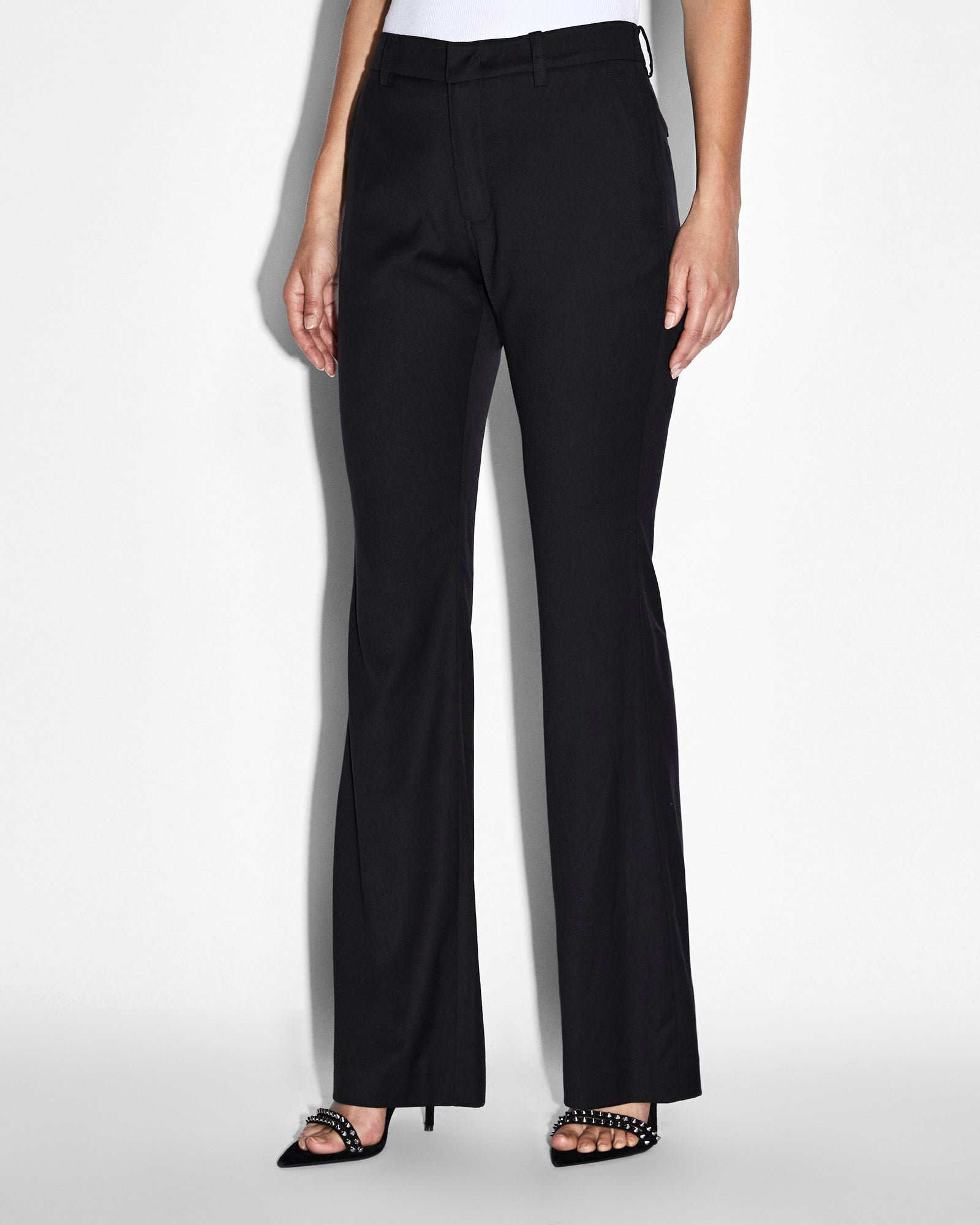 WOMENS-ECOMM-Lost-Liberty4056_2048x.jpg