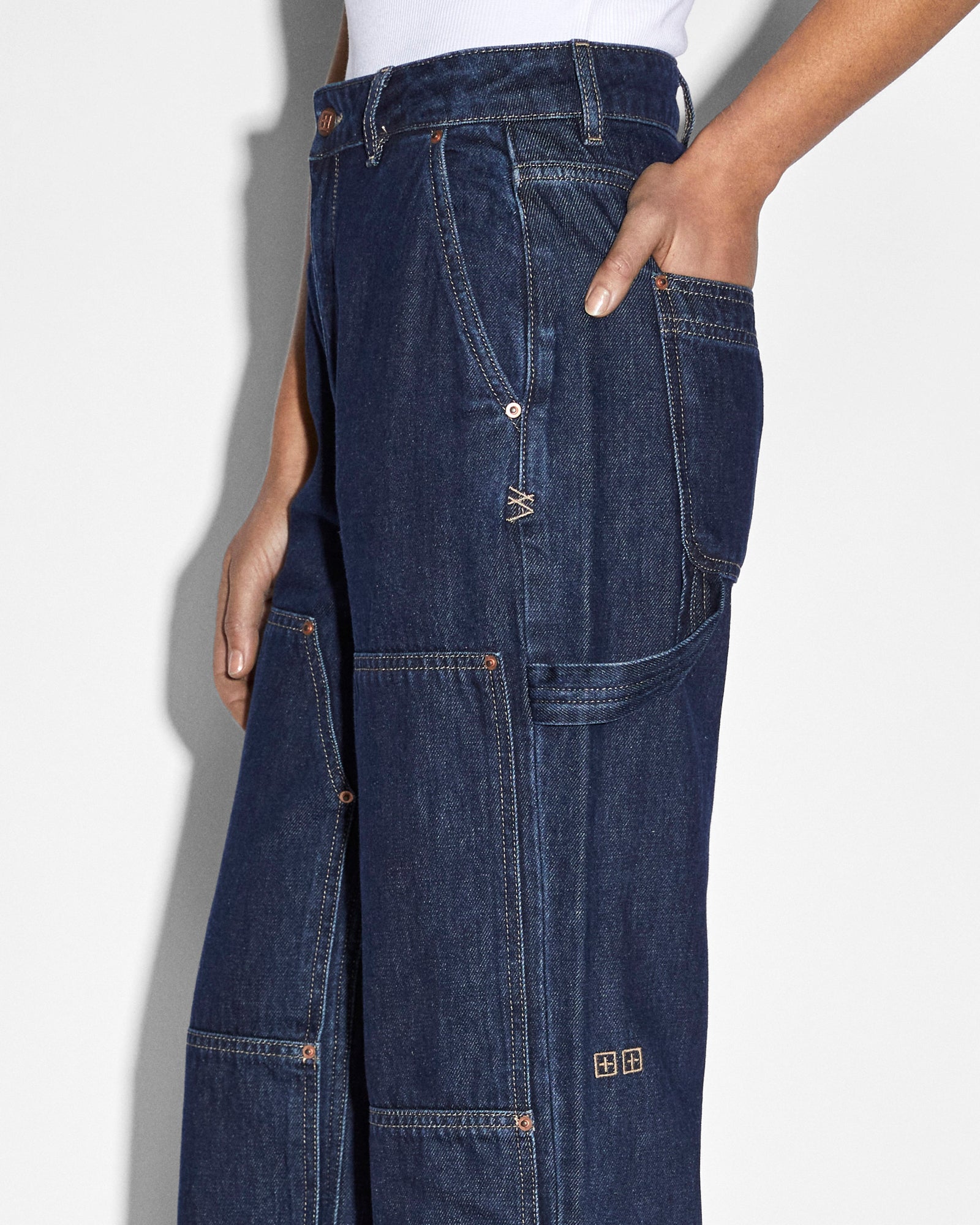 Womens-Ecomm-Wonderland0763_2048x.jpg