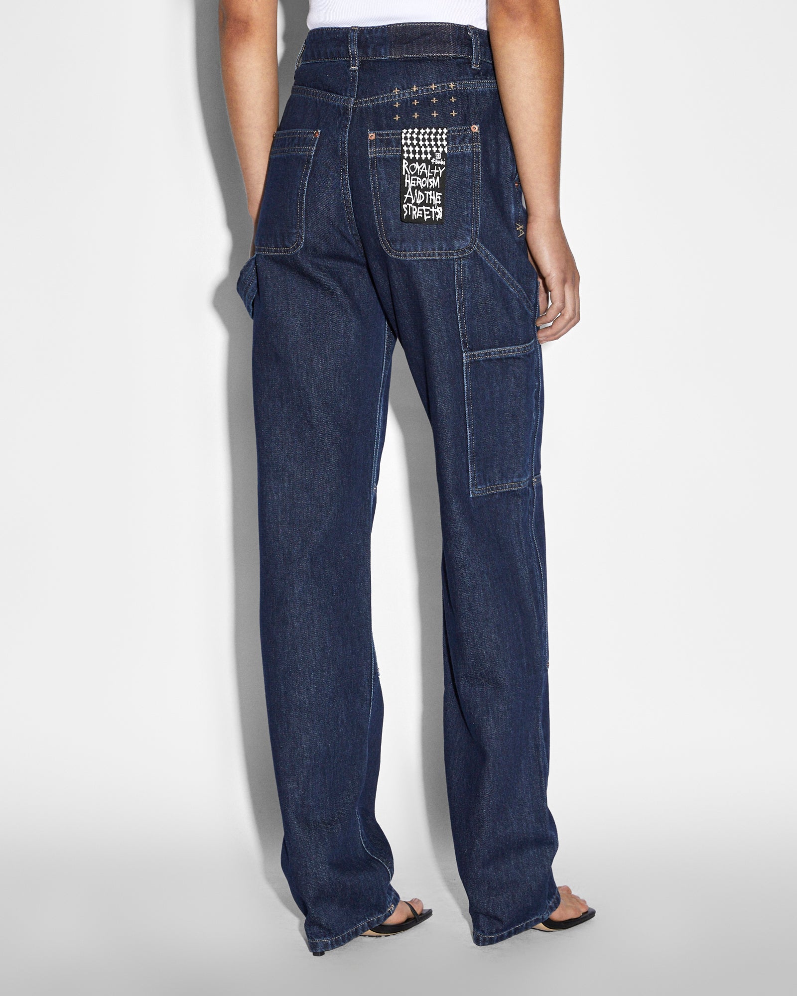 Womens-Ecomm-Wonderland0779_2048x.jpg